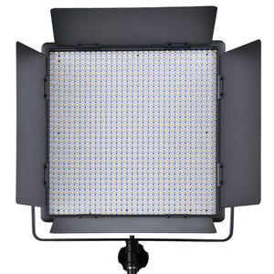Godox LED 1000C + Barndoors