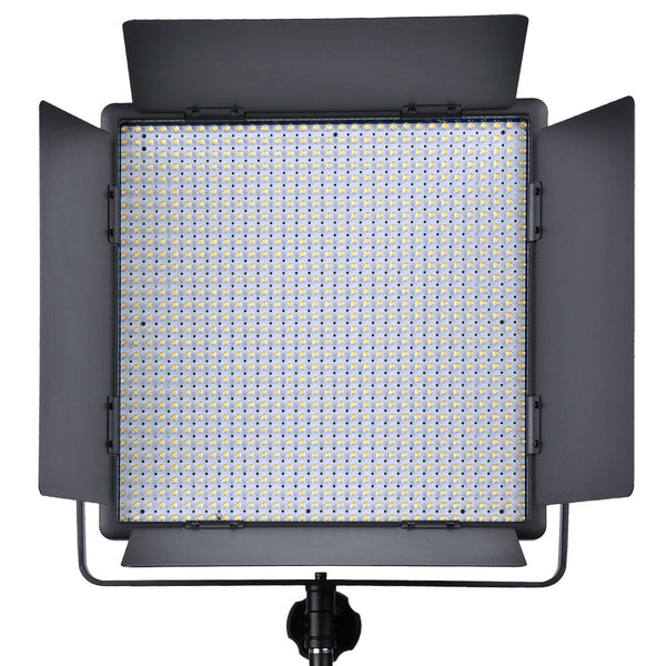 Godox LED 1000C + Barndoors