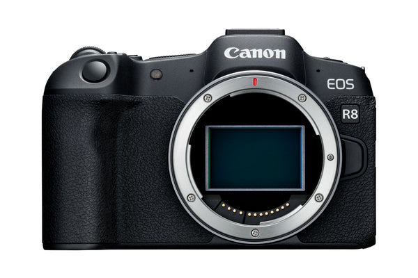 Canon EOS R8 m/RF 24-50mm F4.5-6.3 IS STM linsu